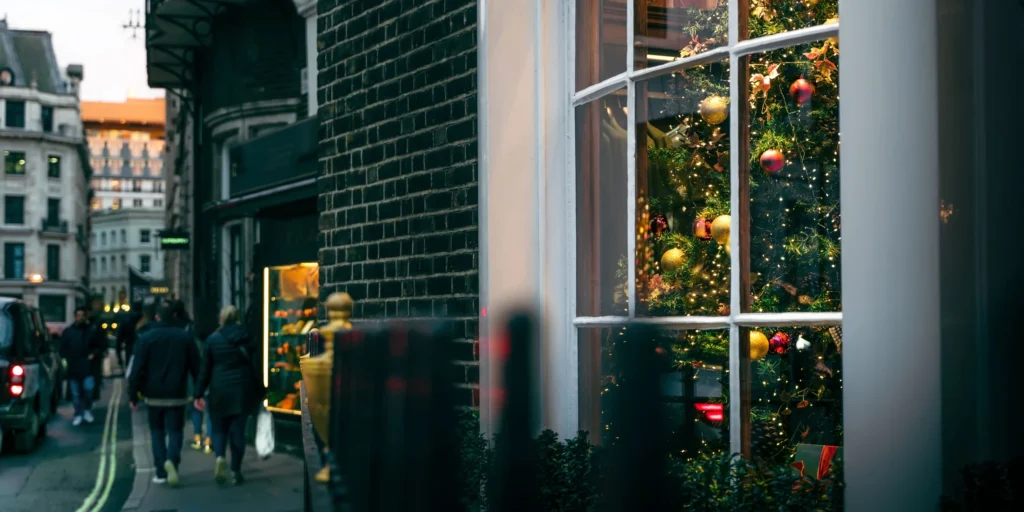 Why Smart Estate Agencies Recruit in December 1 Why Smart Estate Agencies Recruit in December